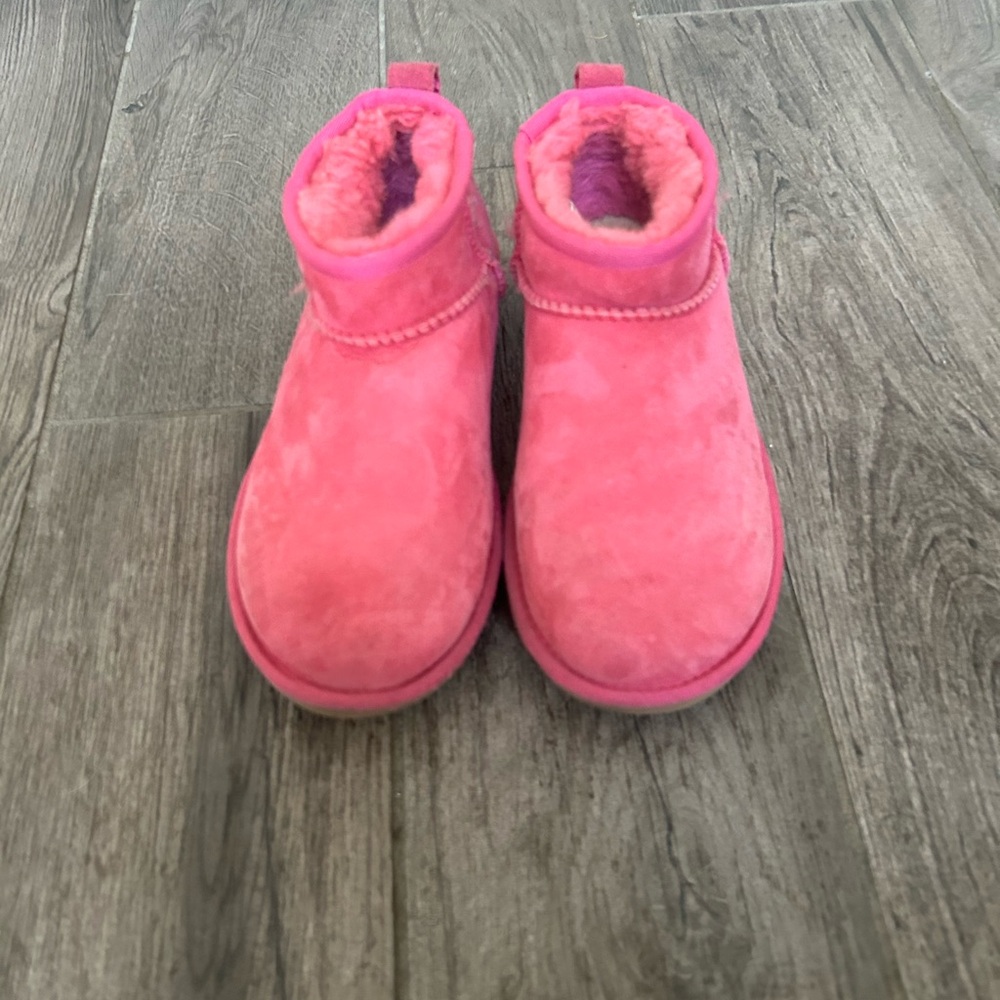 Uggs Pink Uktra mini boots